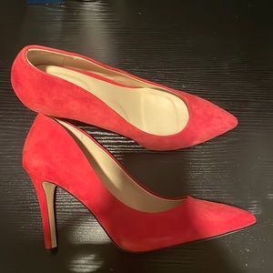 Brand new (no box) size 10 Saks Fifth Avenue red pump suede